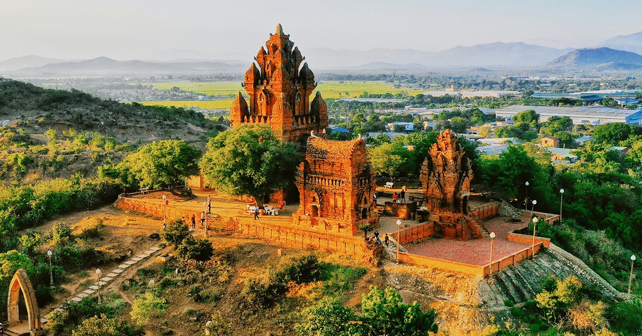 thap-po-Klong-garai